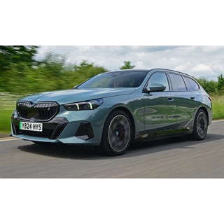 Minichamps BMW i5 M60 Touring 2024 - Green Metallic 1:18 model car