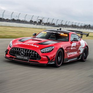Minichamps Mercedes AMG GT Black Series - F1 Safety Car - 2026 1:18 model car