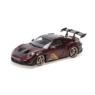 Minichamps Porsche 911 (992) GT3 RS 2023 - Purple w. Gold Wheels 1:18 model car