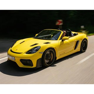 Minichamps Porsche Spyder RS Grey w. Weissach Package 2024 - Yellow 1:18 model car