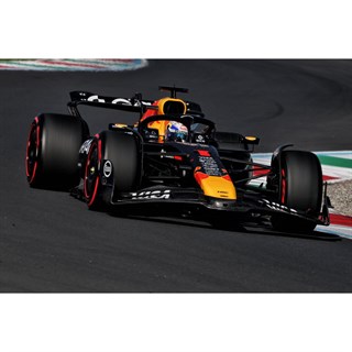 Minichamps Red Bull RB21 - 1st 2025 Italian Grand Prix - #1 Max Verstappen 1:18 model car