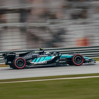 Minichamps Mercedes F1 W17 - 2026 Bahrain Grand Prix In Malaysia - #12 Andrea Kimi Antonelli 1:18 model car