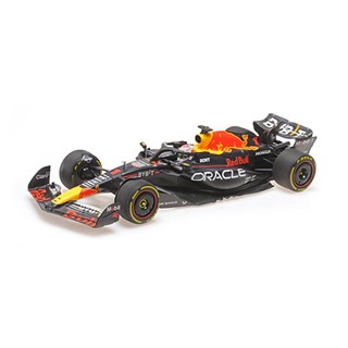 Minichamps Red Bull RB19 - 1st 2023 Japanese Grand Prix - #1 M. Verstappen 1:18 model car