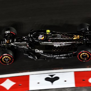 Minichamps Alfa Romeo C43 - 2023 Las Vegas Grand Prix - #24 G. Zhou 1:18 model car