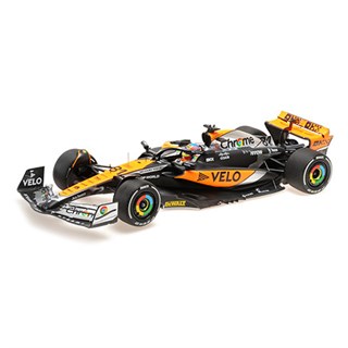 Minichamps McLaren MCL60 - 2023 British Grand Prix - #81 O. Piastri 1:18 model car