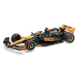 Minichamps McLaren MCL60 - 2023 Japanese Grand Prix - #81 O. Piastri 1:18 model car