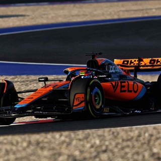 Minichamps McLaren MCL60 - 1st 2023 Qatar Grand Prix Sprint Race - #81 O. Piastri 1:18 model car