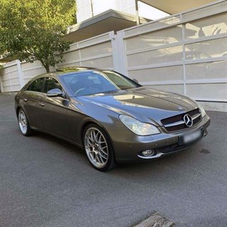 Maxichamps Mercedes CLS-Class (C219) 2005 - Grey Metallic 1:43 model car