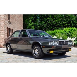 Maxichamps Maserati Biturbo 1982 - Green Metallic 1:43 model car