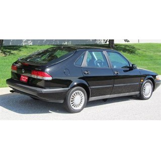 Maxichamps Saab 900 Saloon 4-Door 1995 - Black 1:43 model car