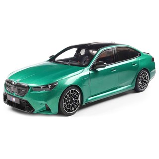 Solido BMW M5 2025 - Isle Of Man Green Metallic 1:18 model car