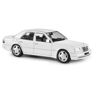 Solido Mercedes E60 (W124) AMG 1994 - White 1:43 model car