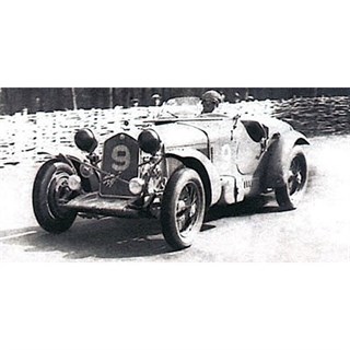 Spark Alfa Romeo 8C 2300 - 1st 1934 Le Mans 24 Hours - #9 1:18 model car