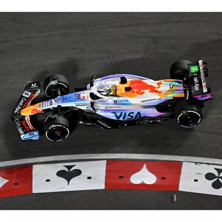 Spark Racing Bulls VCARB 02 - 2025 Las Vegas Grand Prix - #6 Isack Hadjar 1:18 model car