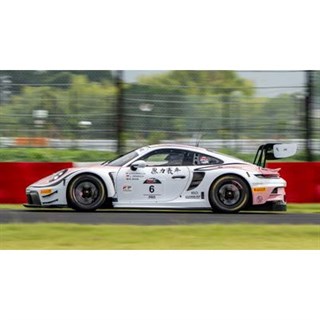 Spark Porsche 911 GT3 R - 2025 Suzuka 1000 Km - #6 1:18 model car