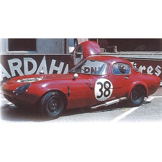 Spark Marcos - 1962 Le Mans 24 Hours - #38 1:43 model car
