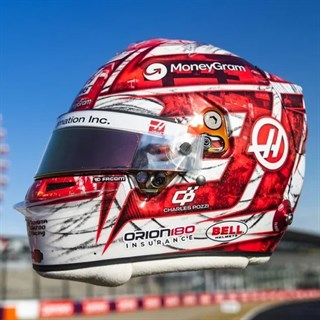 Spark Esteban Ocon Haas Helmet - 2025 Japanese Grand Prix 1:5