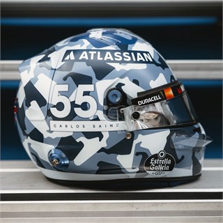 Spark Carlos Sainz Jnr Williams Helmet - 2025 British Grand Prix 1:5