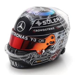 Spark George Russell Mercedes Helmet - 2026 Japanese Grand Prix 1:5
