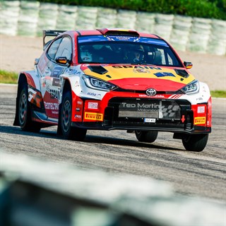 Spark Toyota GR Yaris Rally2 - 1st 2024 FIA Motorsport Games Rally - #2 A. Cachon 1:43 model car