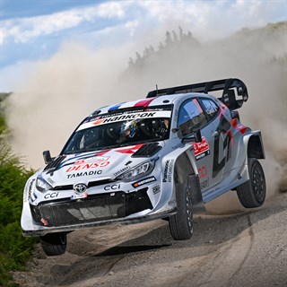 Spark Toyota GR Yaris Rally1 - 1st 2025 Rally Portugal - #17 Sebastien Ogier 1:43 model car