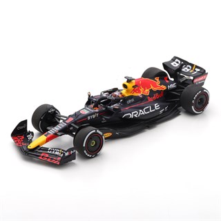 Spark Red Bull RB18 - 1st 2022 Miami Grand Prix - #1 M. Verstappen 1:43 model car