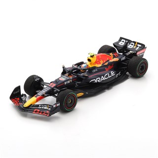 Spark Red Bull RB18 - 1st 2022 Singapore Grand Prix - #11 S. Perez 1:43 model car