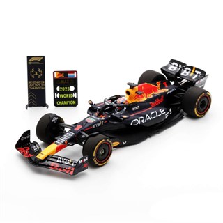 Spark Red Bull RB19 w. Pit Boards & Large Base - 2023 Qatar Grand Prix Sprint Race - #1 M. Verstappen 1:43 model car