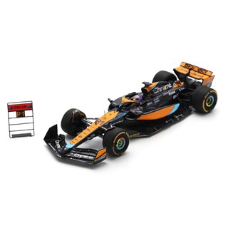 Spark McLaren MCL60 w. Pit Board - 1st 2023 Qatar Grand Prix Sprint Race - #81 O. Piastri 1:43 model car
