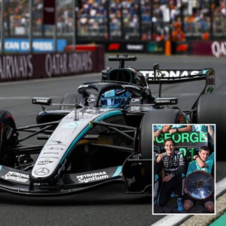 Spark Mercedes F1 W17 w. Pit Board - 1st 2026 Australian Grand Prix - #63 George Russell 1:43 model car