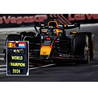 Spark Red Bull RB20 w. Pit Board - 2024 Las Vegas Grand Prix - #1 M. Verstappen 1:43 model car