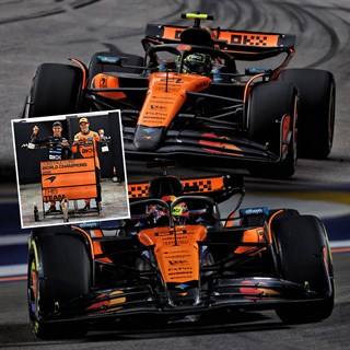 Spark McLaren MCL39 Two Car Set w. Pit Board - 2025 Singapore Grand Prix - #4 Lando Norris & #81 Oscar Piastri 1:43 model cars