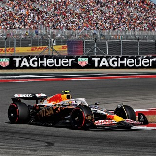 Spark Racing Bulls VCARB 02 - 2025 American Grand Prix - #30 Liam Lawson 1:43 model car