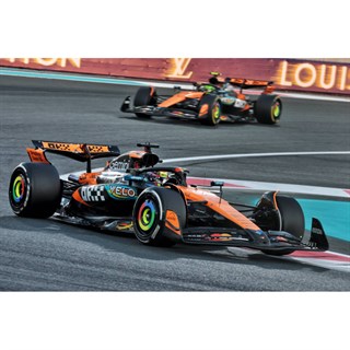 Spark McLaren MCL39 - 2025 Abu Dhabi Grand Prix - #81 Oscar Piastri 1:43 model car