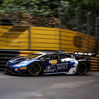 Spark Lamborghini Huracan GT3 - 2024 Macau FIA GT World Cup - #8 Luca Engstler 1:43 model car