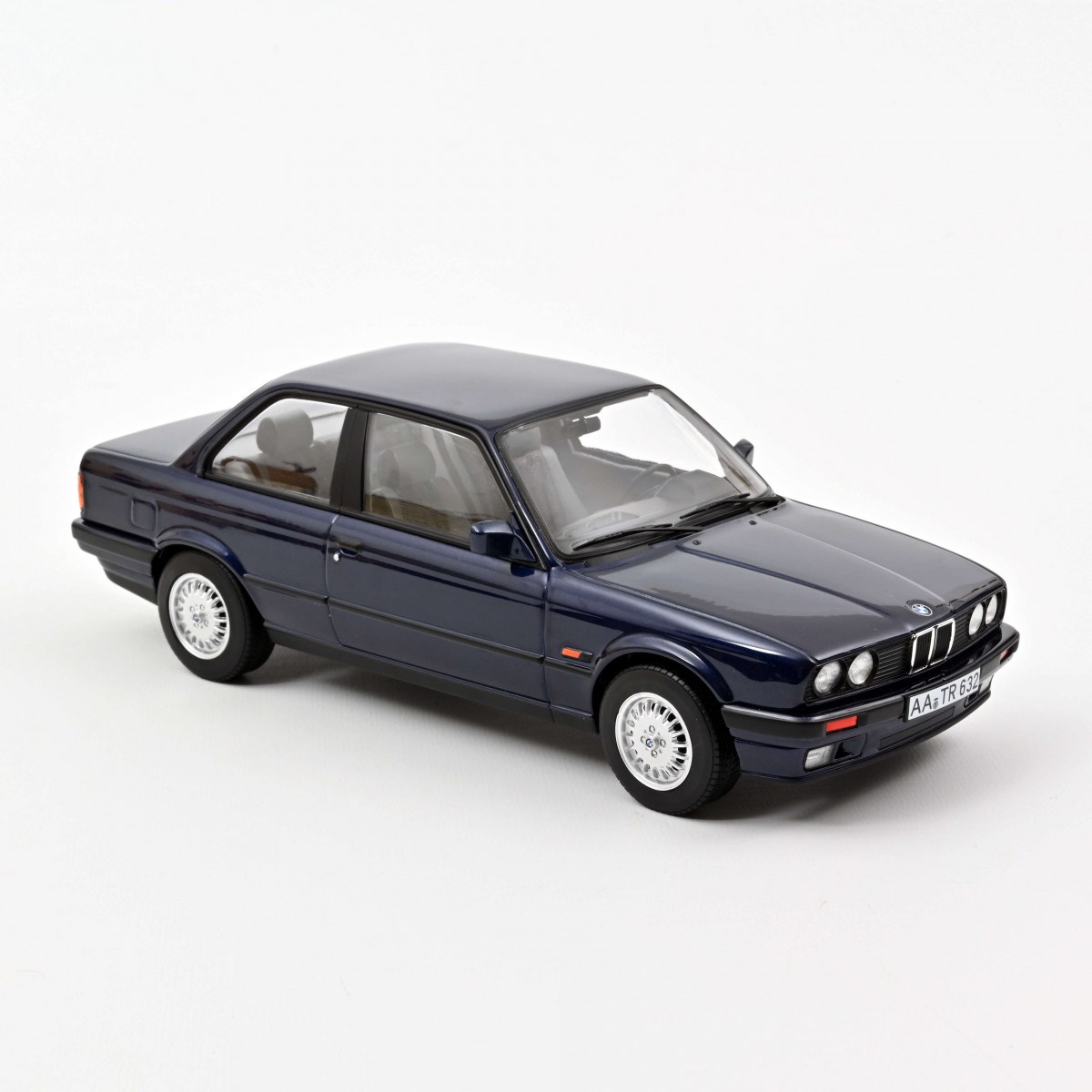 Norev BMW 325i 1988 - Blue Metallic 1:18