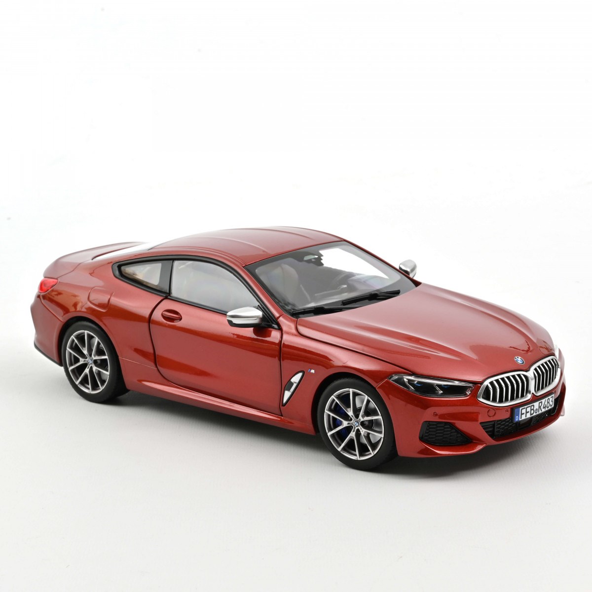 Norev BMW 850i 2019 - Orange Metallic 1:18