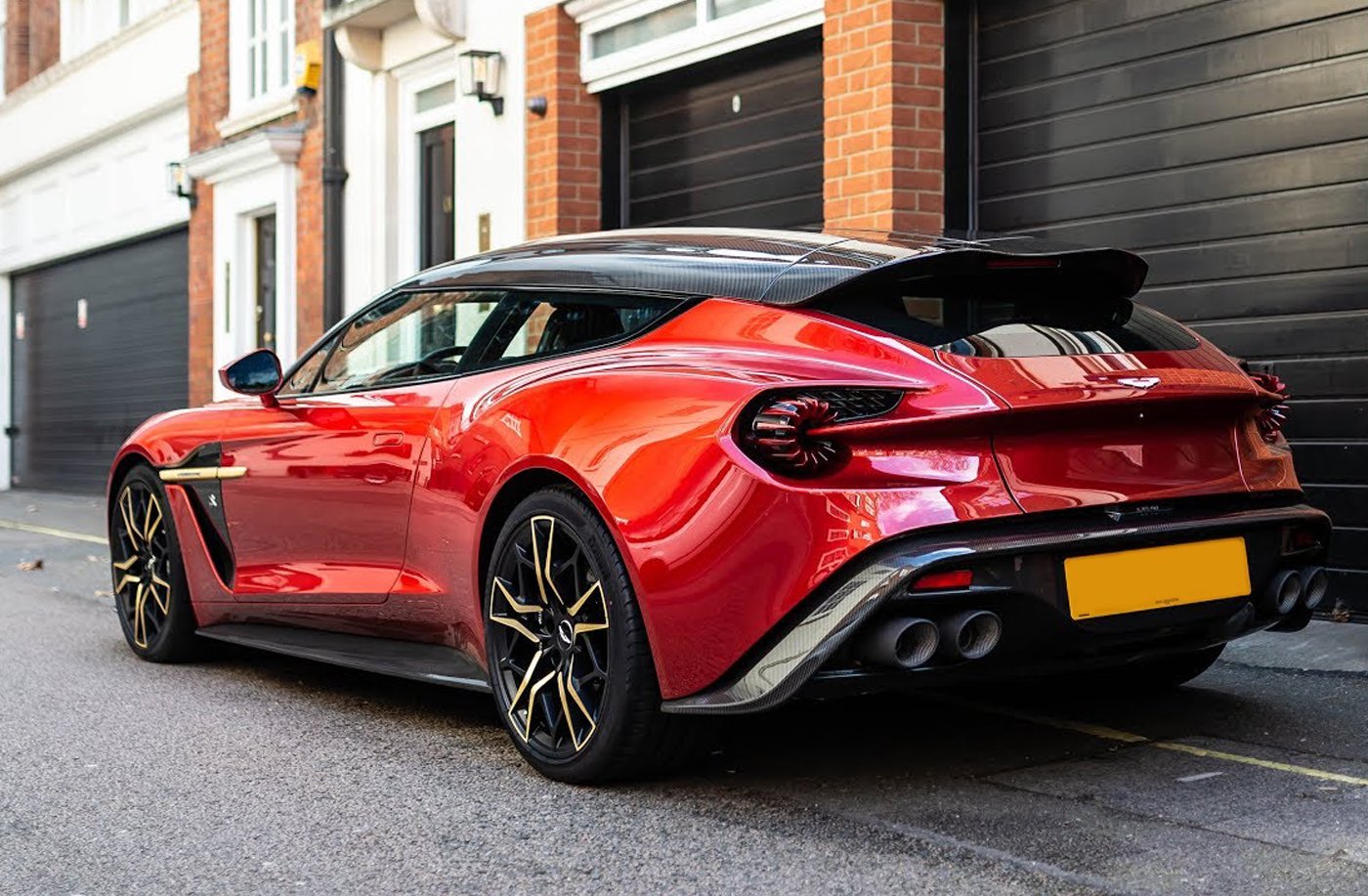 Miniature Aston Martin V12 Vanquish Zagato 2016 Ixo