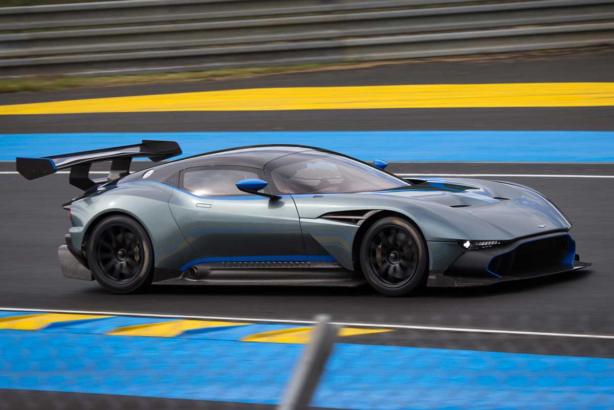 AstonMartinVulcan-Header