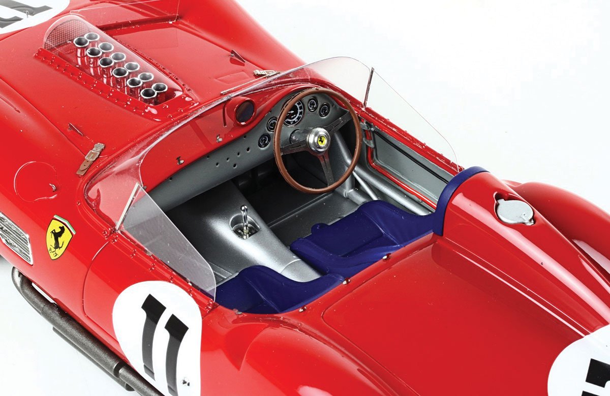 1:18 #11 1960 Ferrari 250 TR60 Le Mans Diecast Model Car Review