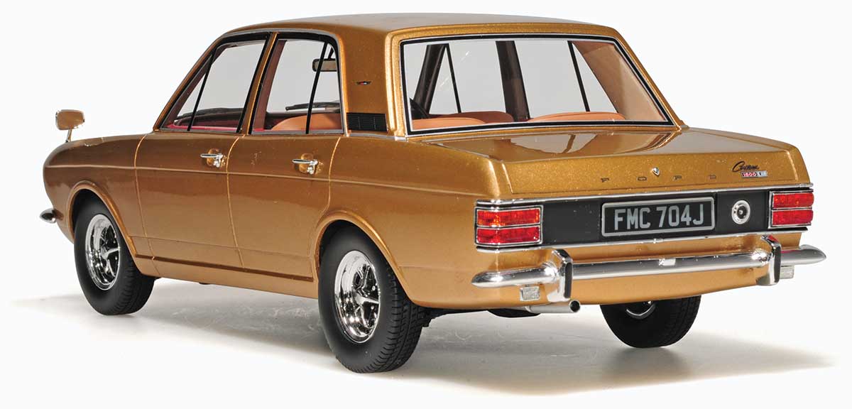 1:18 1970 Ford Cortina 1600E