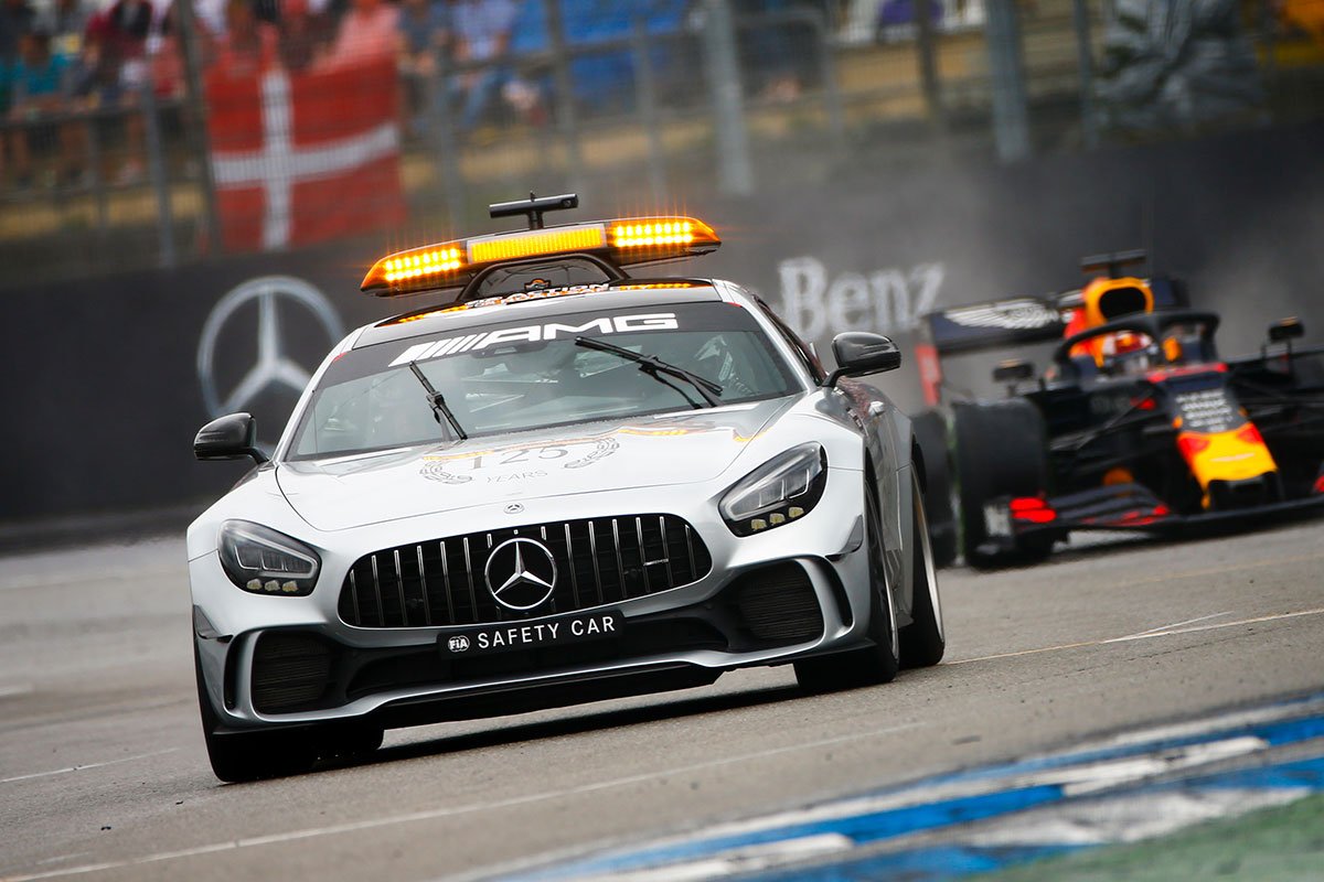 Minichamps 1:18 2019 Mercedes AMG GTR Formula One Safety Car diecast model car review