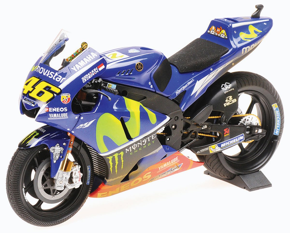 Minichamps Rossi 2017 Malaysian GP Yamaha Diecast Model Car Review