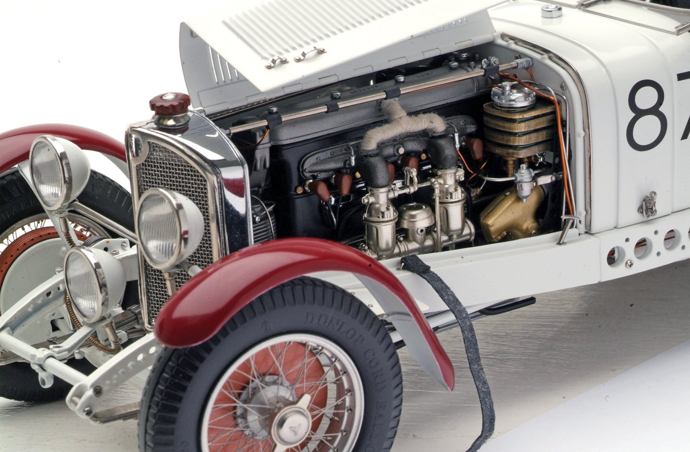 CMC 1:18 1931 Mercedes SSKL diecast model car review