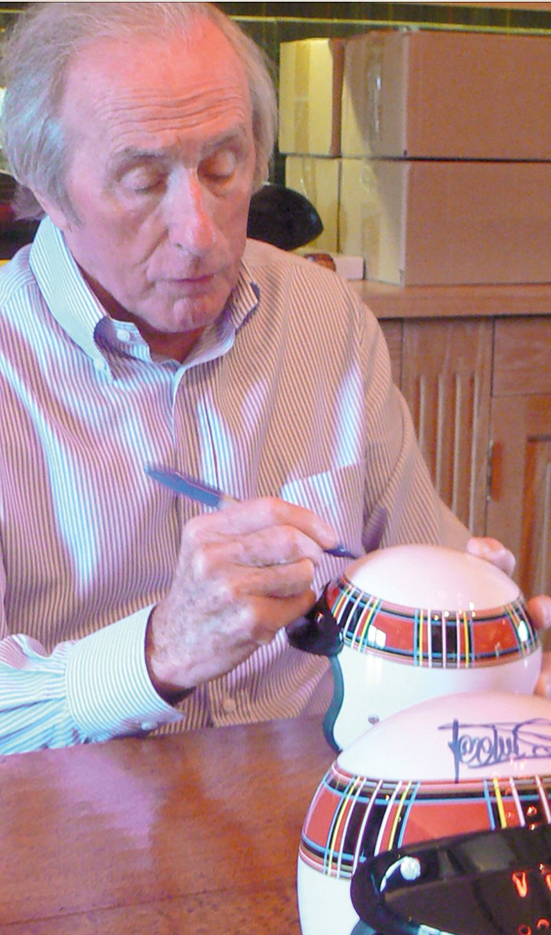 Jackie Stewart hand-signed half scale 1969 Matra helmet diecast model car review