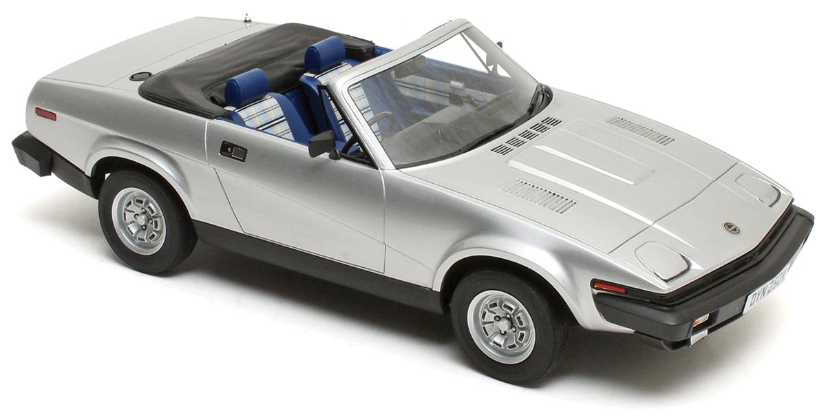 TRIUMPHTR7-Header