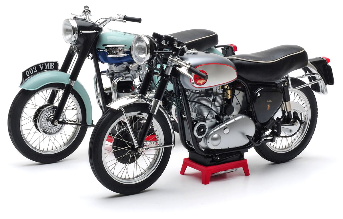 triumph motorcycle diecast models